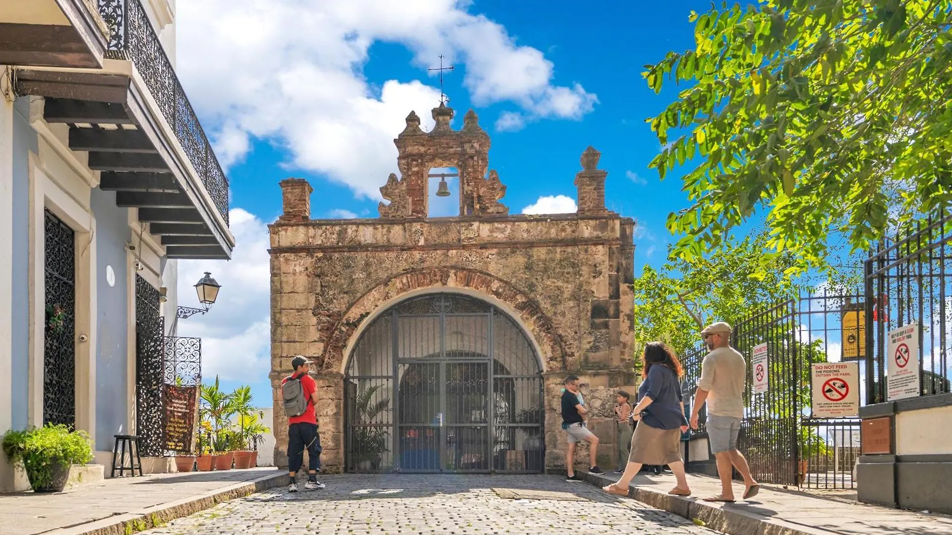 Armas Hotel San Juan