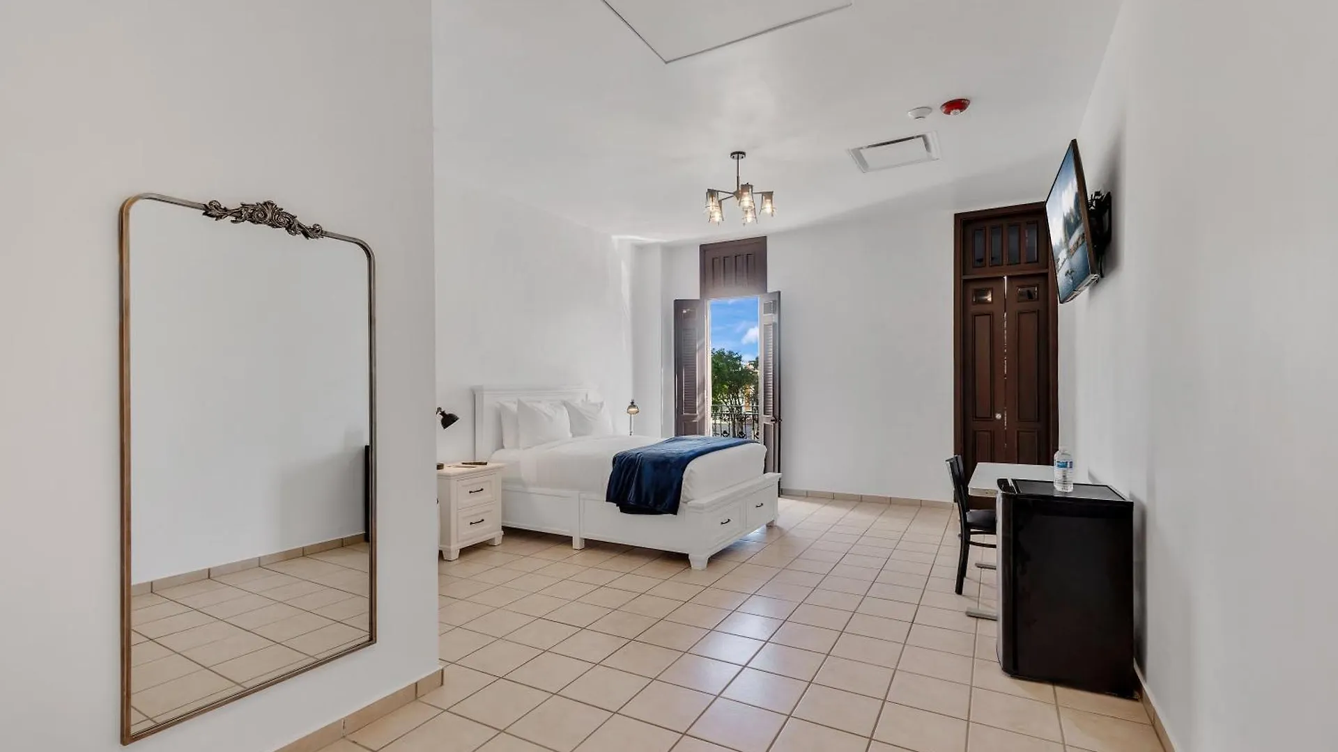 Armas Hotel San Juan